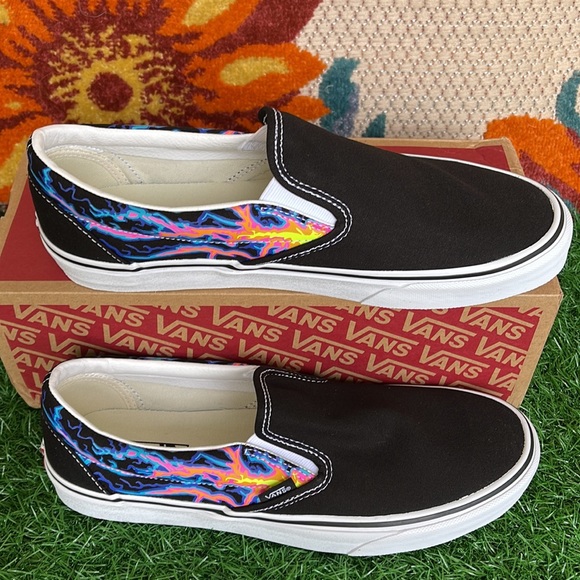 Vans Classic Slip On Electric Flame Black/True White Men’s sneakers - Picture 2 of 16